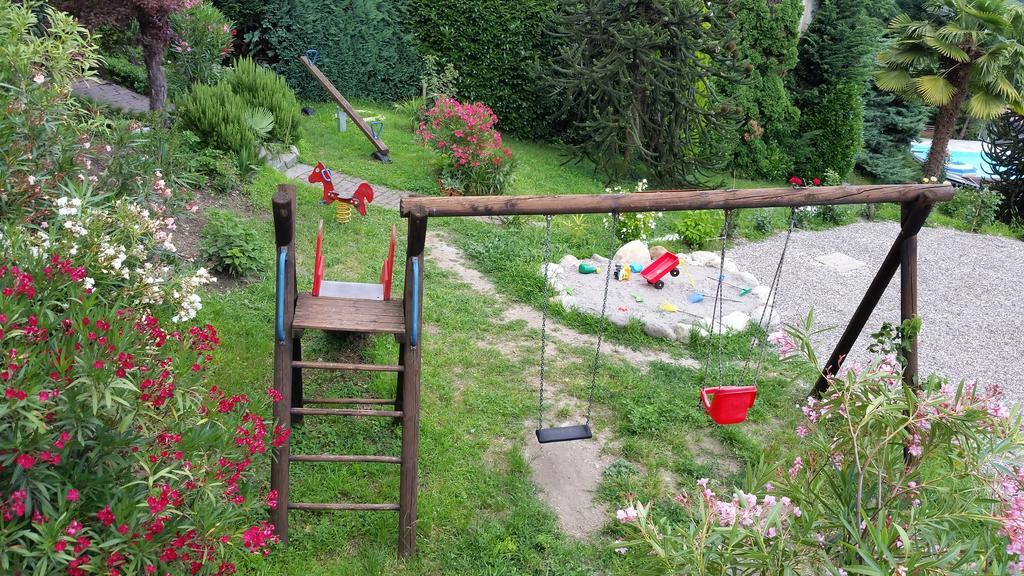 Pension Weinberg Rifiano Bagian luar foto